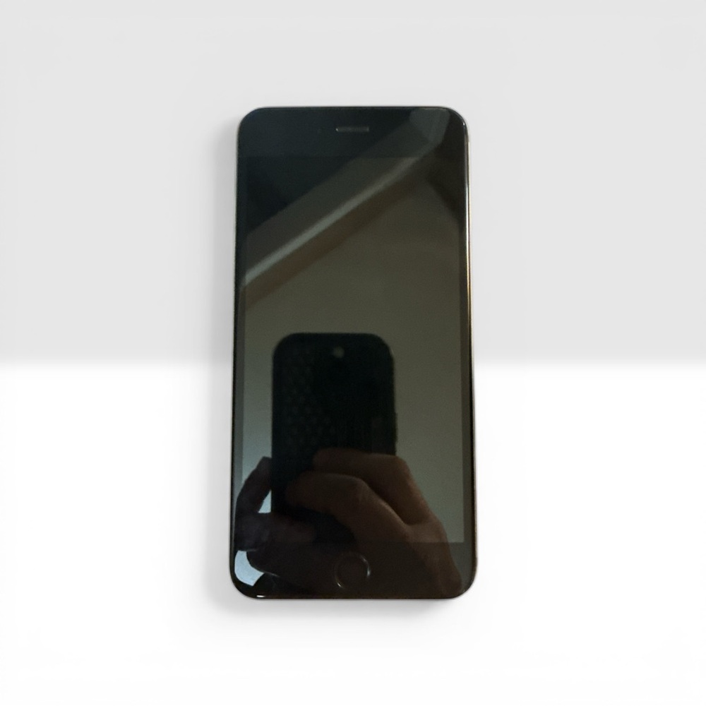 Apple IPhone 6 Plus 64GB ( Parts Only) Battery Is Bad. Unlocked